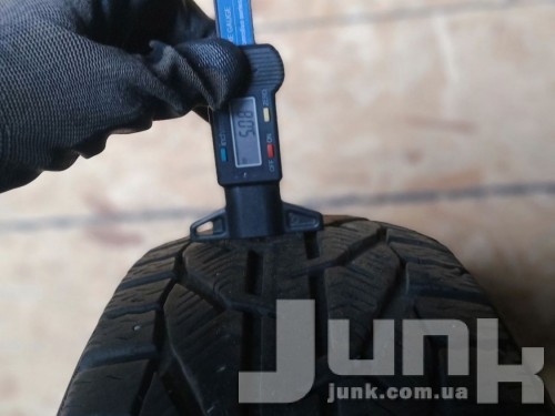 Вживані зимові шини 185/65 R15 перед перевіркою